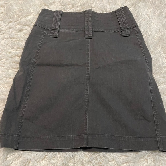 Gorgeous Diesel streetwear style skirt with side slits - Picture 8 of 9